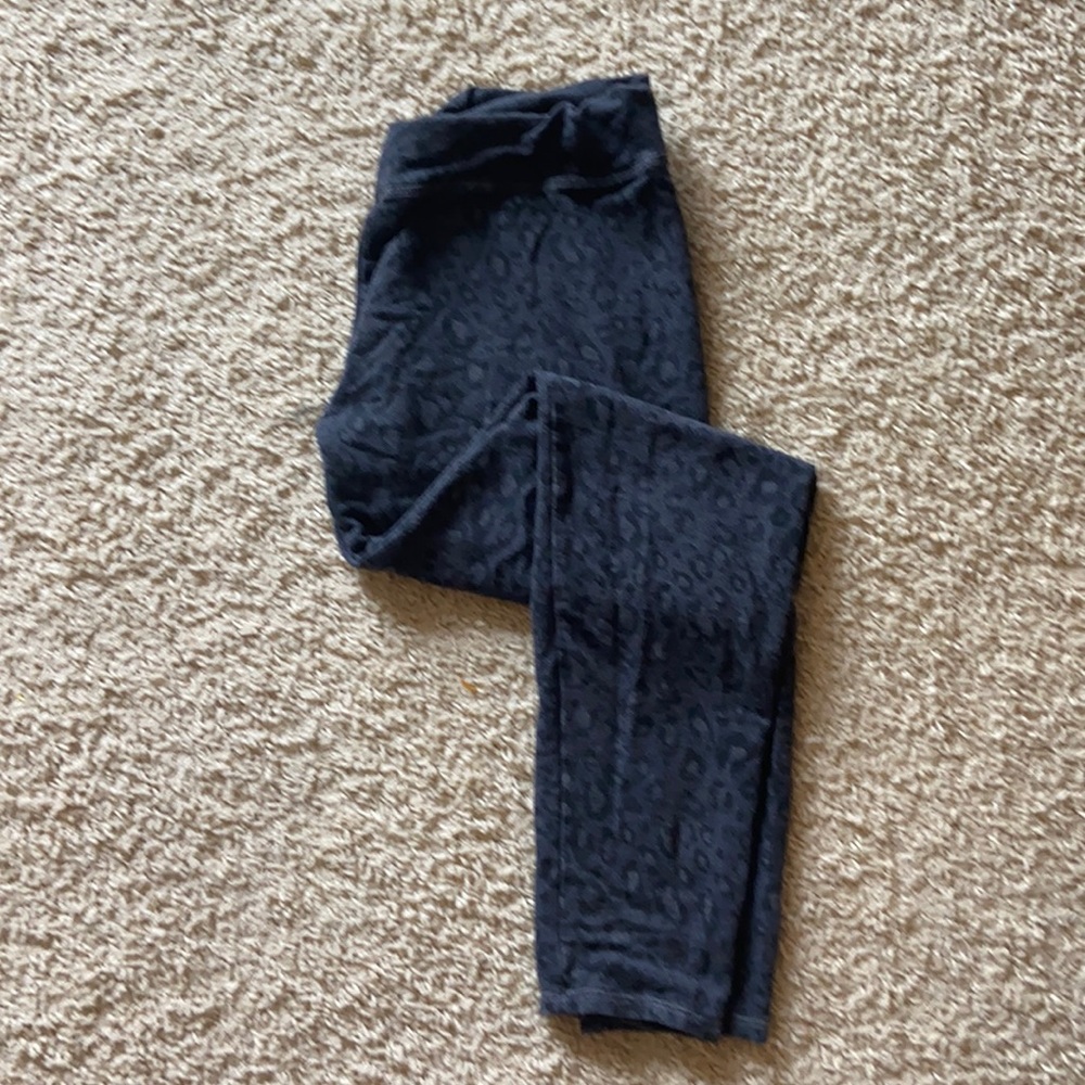 Sundry Camo leggings